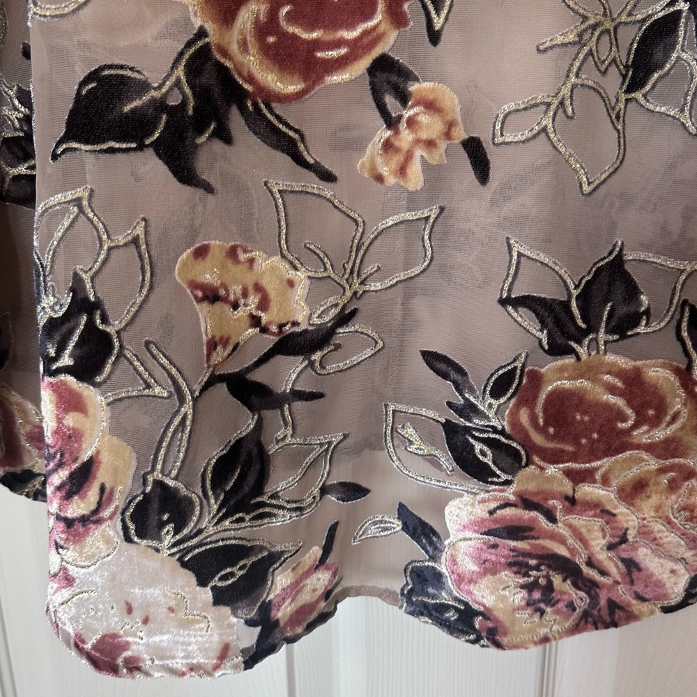 Aratta Silent Journey Floral Semi Sheer Burnout Top Sz M Feminine Fairy - Picture 9 of 11